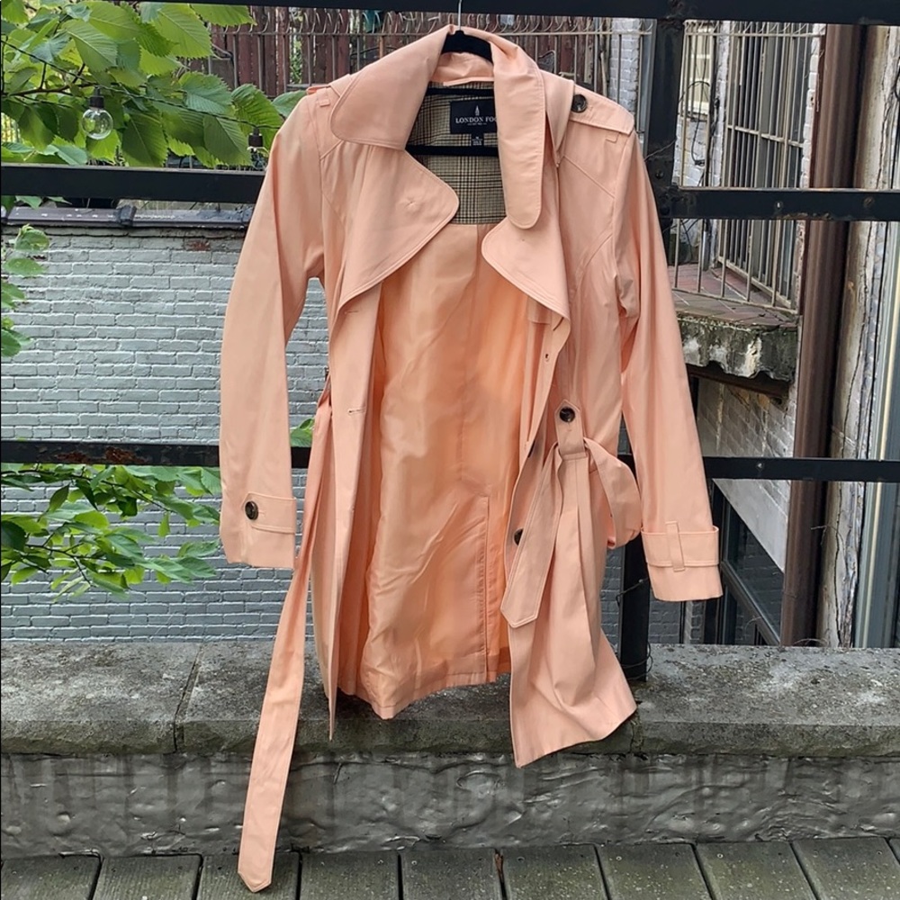 London fog blush/light pink rain jacket